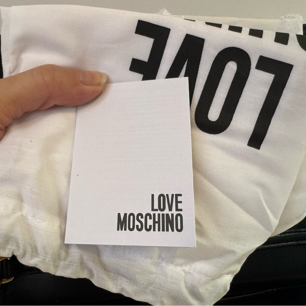 Love Moschino Black Quilted Crossbody Bag with Gold Chain - Picture 6 of 6